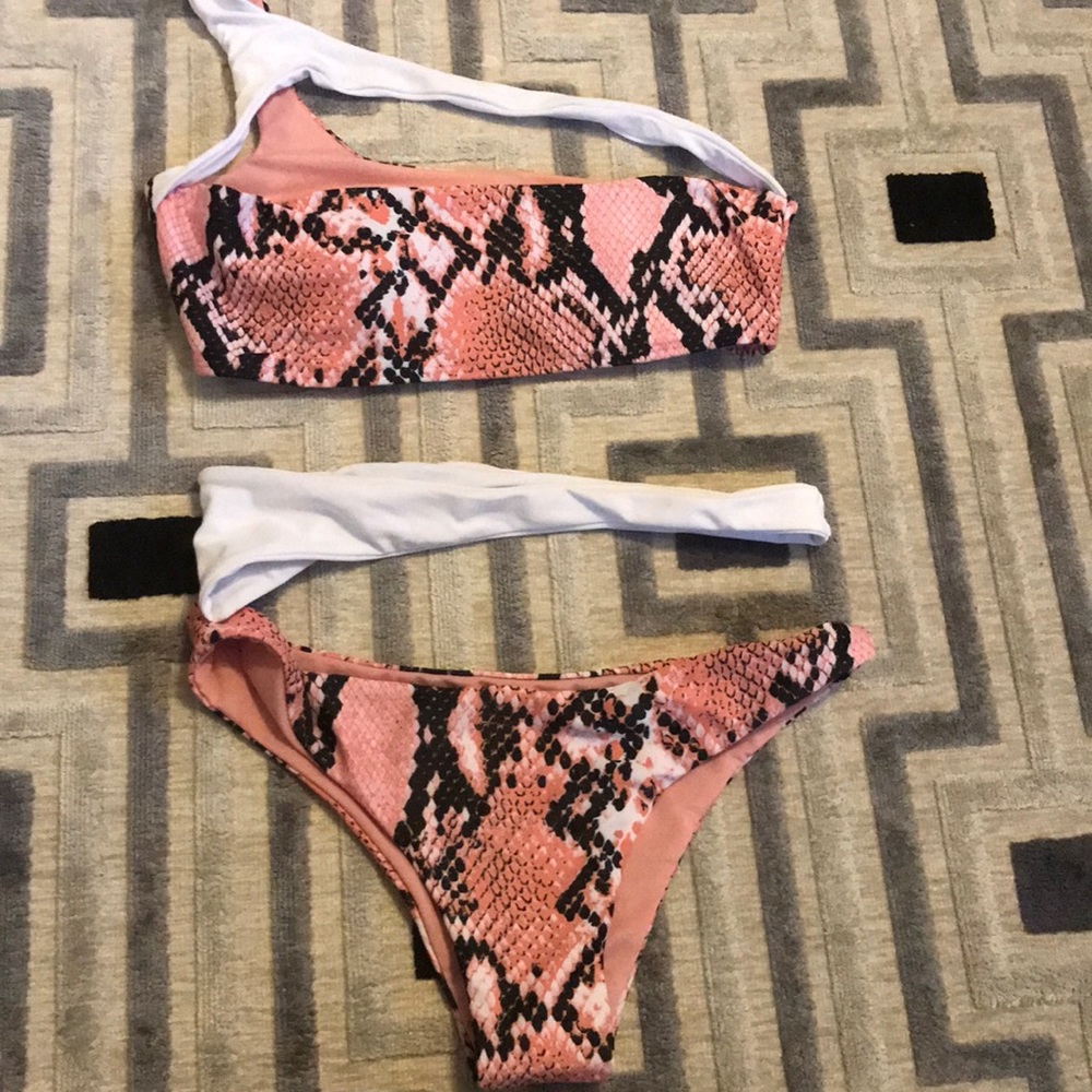 BRAND NEW shein strappy snake skin bikini
